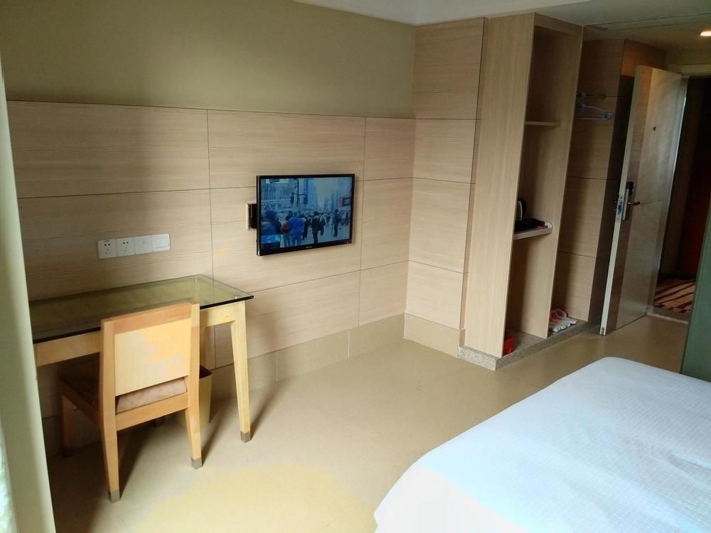Luck 7 Inn Yichang Cbd Esterno foto