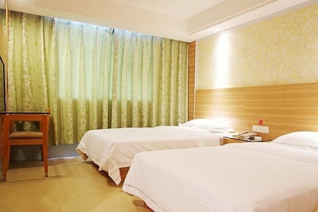 Luck 7 Inn Yichang Cbd Esterno foto